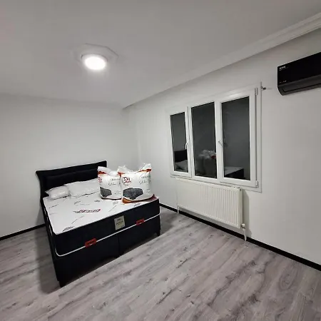 2+1ege Univer Hastanesi Yakin Gun/hafta/ay Sadece Aileye Klimali Apartment